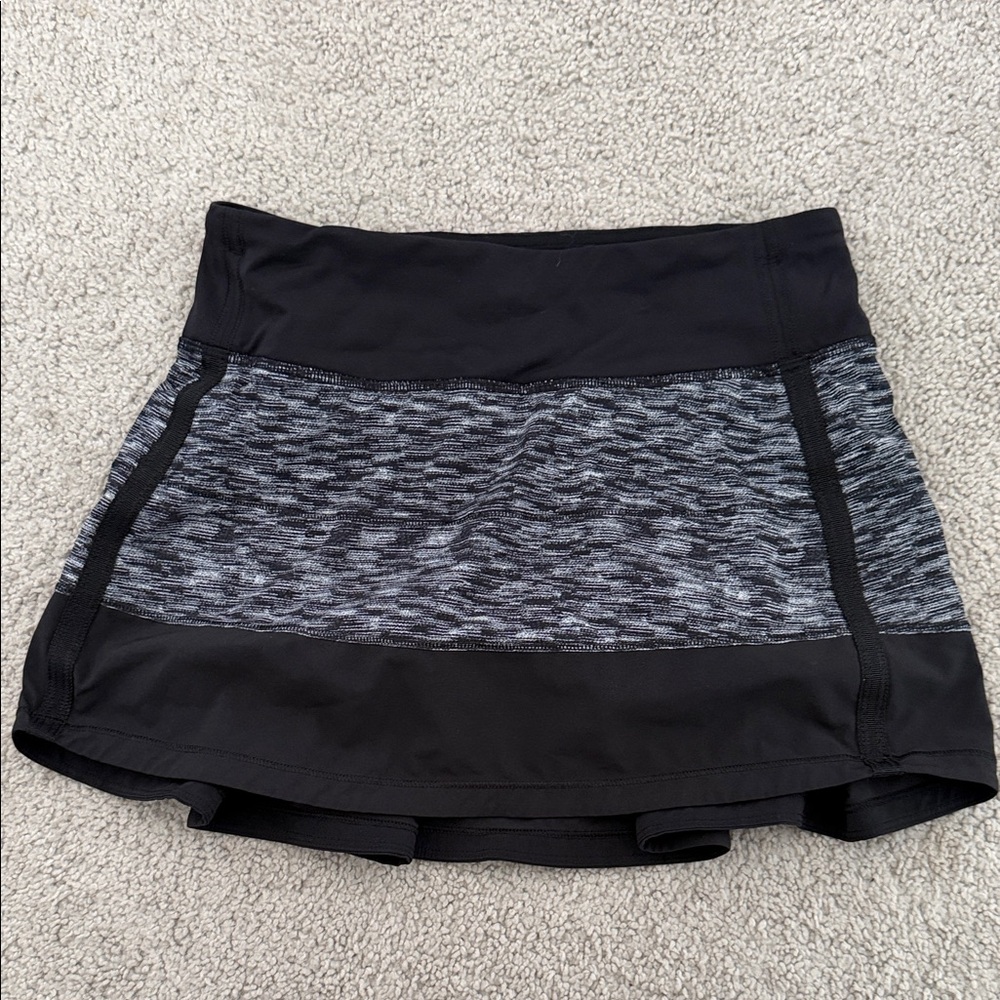 Lululemon Black & Heather Gray Athletic Skort